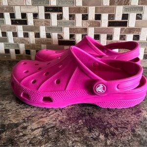 CROCS Vibrant Pink Women's Clogs w7 m5